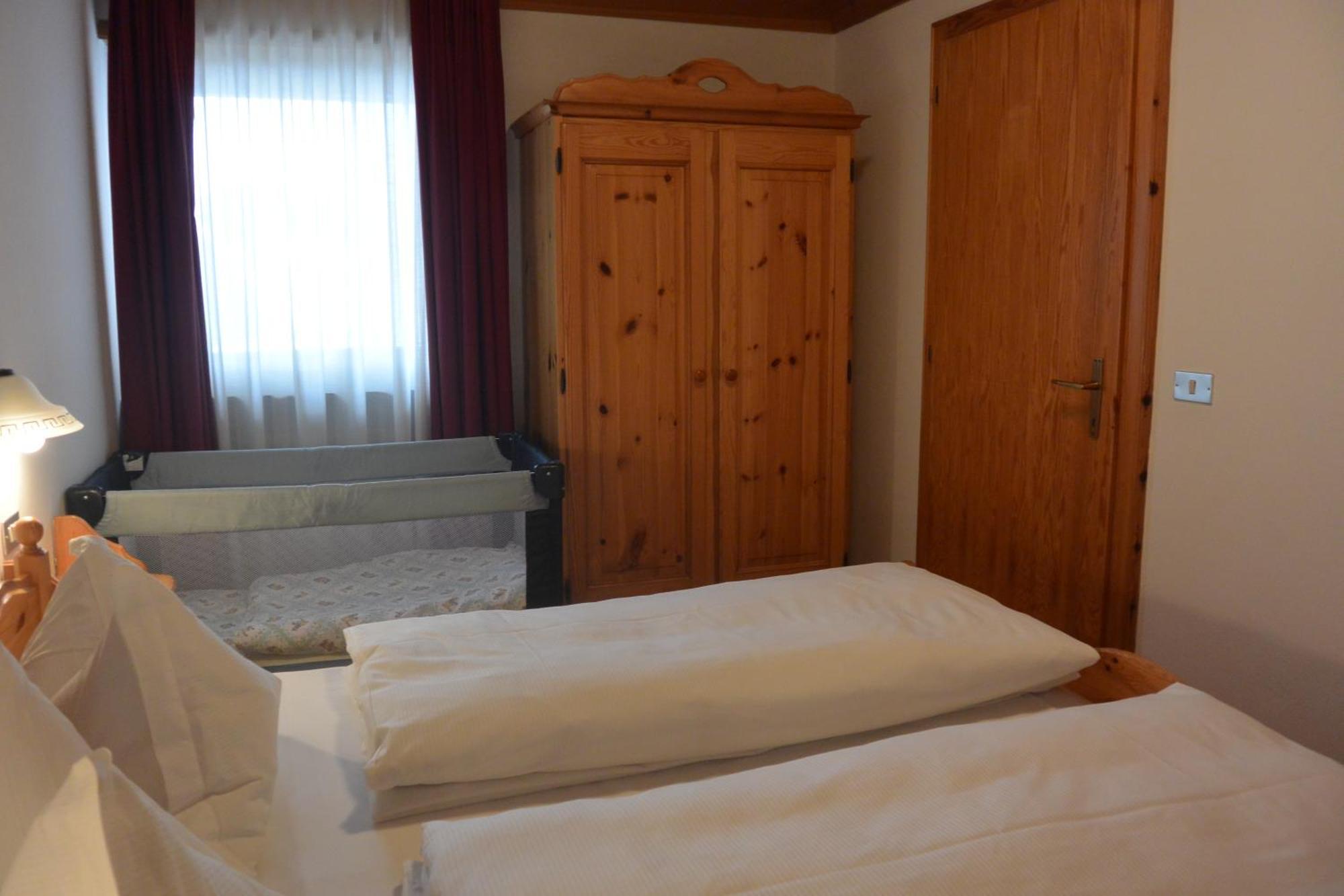 Apartments Antares Calfosch Chambre photo