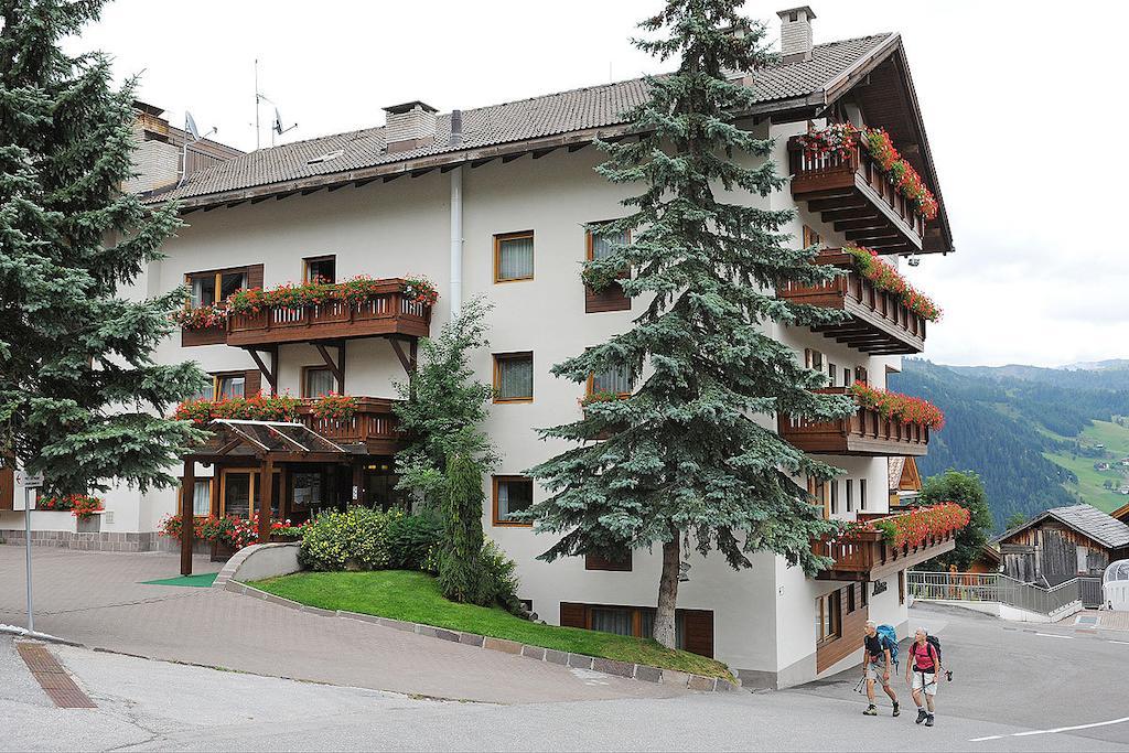 Apartments Antares Calfosch Extérieur photo
